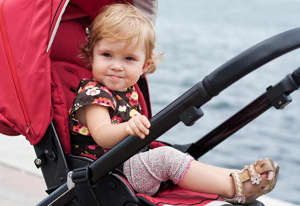 6 Tips Travelling Bersama Bayi 6-12 bulan