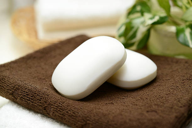 Tips Membersihkan Noda Kotoran Pada Baju Sikevil Dengan Sabun Batang