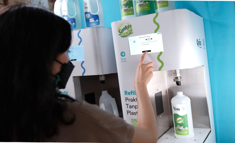 Diet Plastik, Yuk Belanja di Refill Station