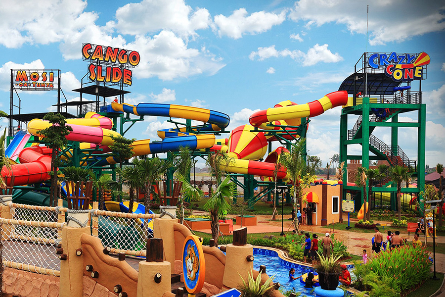 Bosen Liburan Mau Kemana? Mending Ke Transera Waterpark